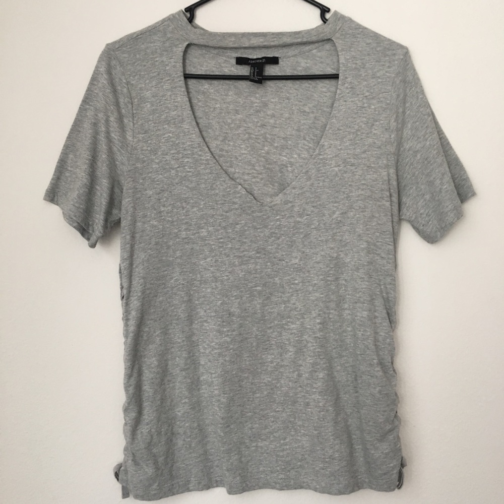 Cut-out tee with braid details